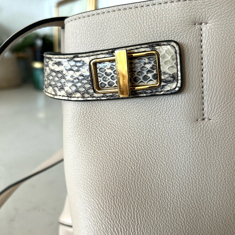 MICHAEL KORS COLLECTION Bette Satchel w/Crossbody Strap Python Embossing - Picture 5 of 16